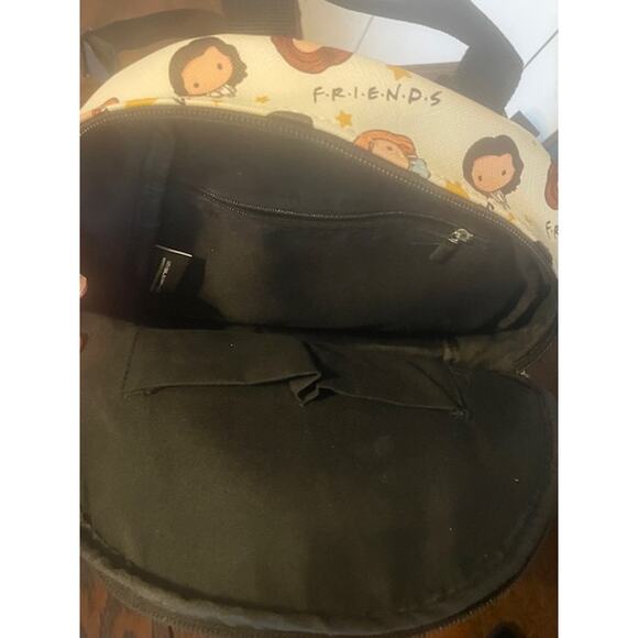 Friends‎ Central Park Mini Backpack Cream & Black - Picture 4 of 4